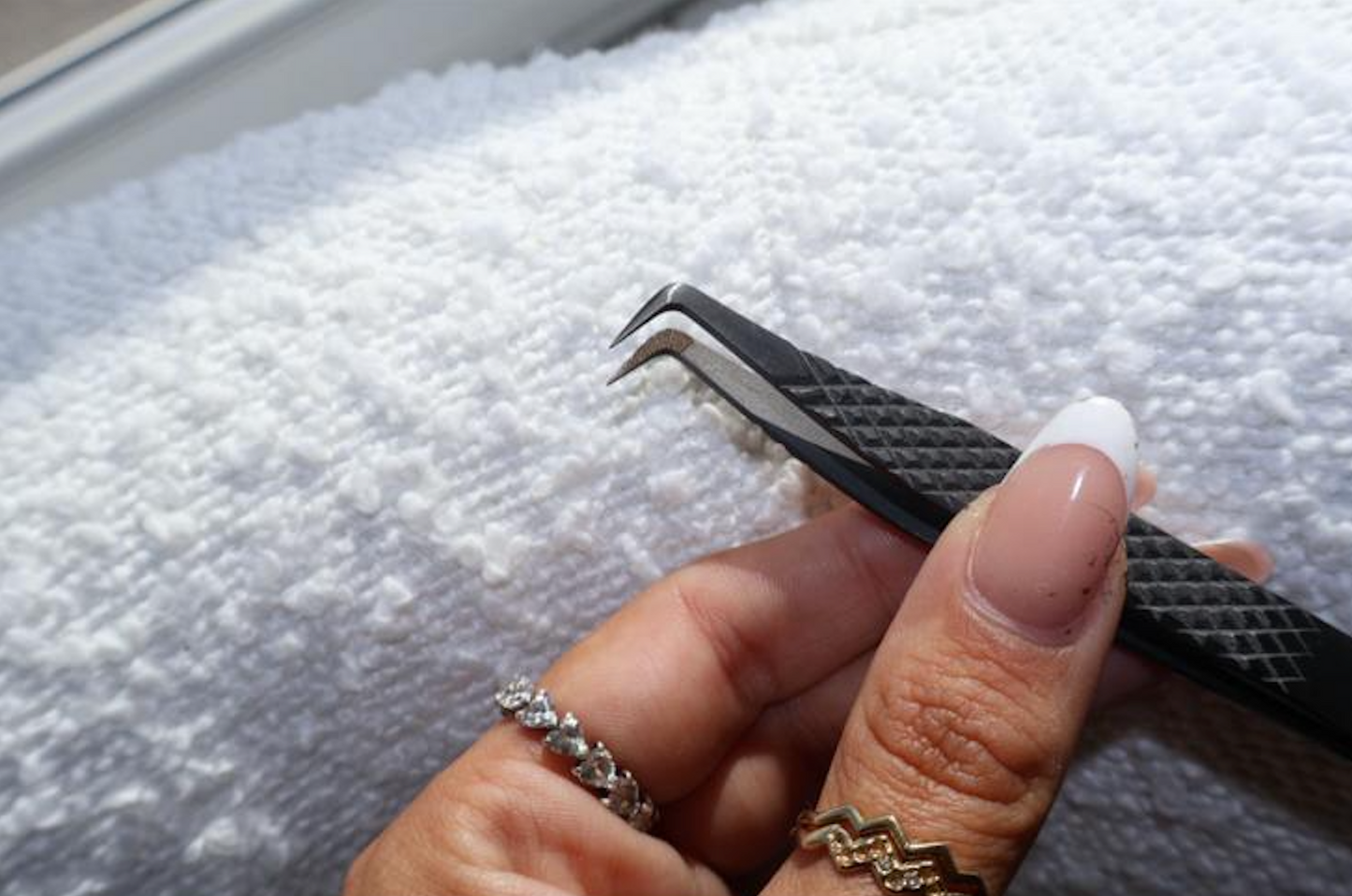 L Boot Fanning Tweezer